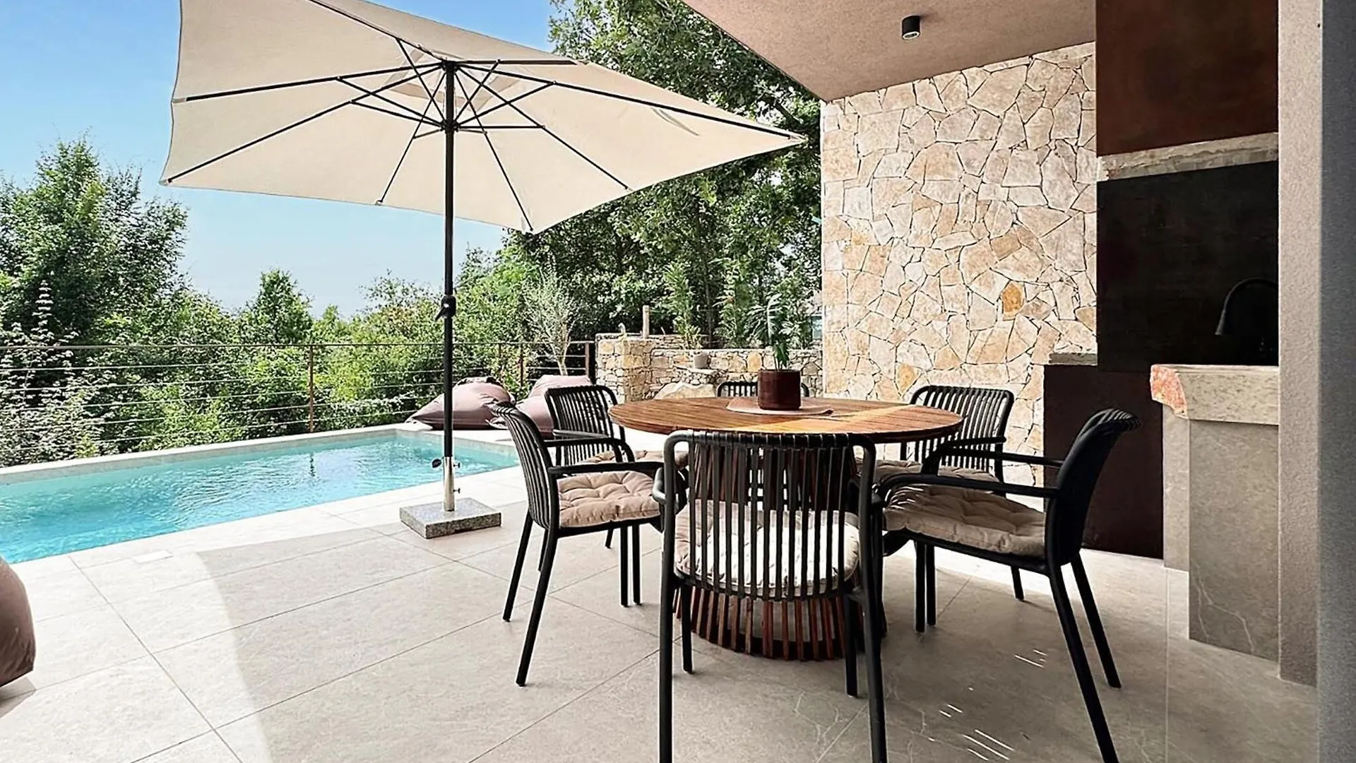 Holiday home Awesome Home In Labin With Kitchen